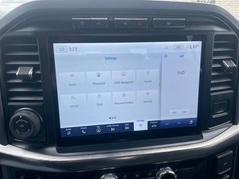 Used 2022 Ford F150 Lariat w/ Equipment Group 502A High AWD/4WD image 19