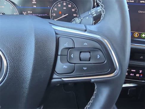 Used 2023 Buick Envision Essence image 23