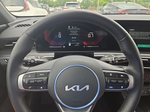 Used 2025 Kia K5 GT-Line w/ GT-Line Premium Package FWD image 10