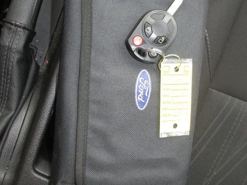 Used 2016 Ford Focus S image 46