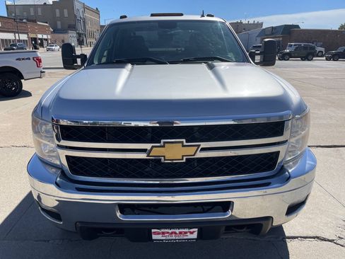 Used 2014 Chevrolet Silverado 2500 LT w/ Interior Plus Package AWD/4WD image 8