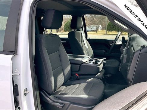 Used 2024 Chevrolet Silverado 1500 W/T w/ Z71 Off-Road Package AWD/4WD image 7