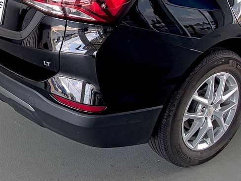 Used 2023 Chevrolet Equinox LT image 13