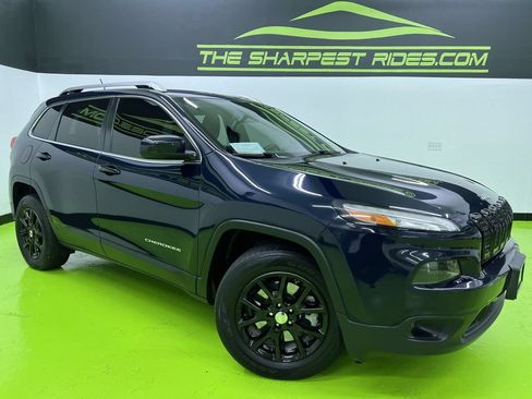 Used 2016 Jeep Cherokee Latitude AWD/4WD image 1