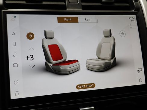 Used 2025 Land Rover Discovery S image 12