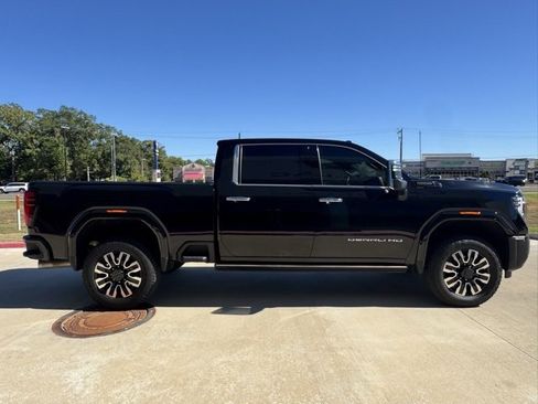 Used 2024 GMC Sierra 2500 Denali Ultimate image 5
