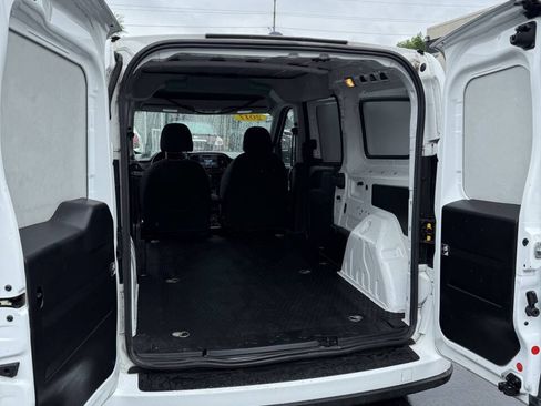 Used 2017 RAM ProMaster City Tradesman SLT w/ Rear Back-up Camera Group FWD image 13