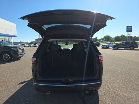 Used 2020 Chevrolet Traverse Premier AWD/4WD image 48