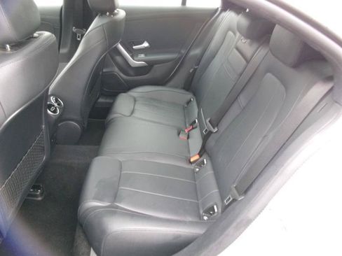 Used 2025 Mercedes-Benz CLA 250 image 10