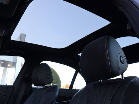 Used 2019 Mercedes-Benz E 450 4MATIC Sedan w/ Premium Package image 10