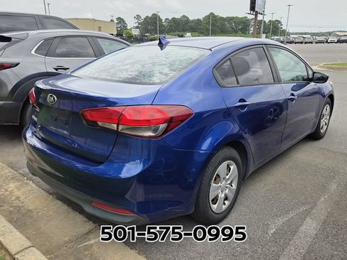 Used 2017 Kia Forte LX FWD image 4