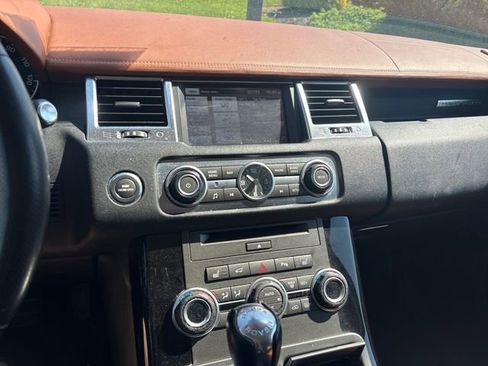 Used 2012 Land Rover Range Rover Sport HSE LUX AWD/4WD image 19