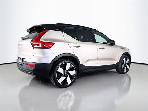 Certified 2024 Volvo XC40 Recharge Plus w/ Protection Package Premier image 7