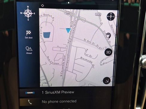 Used 2019 Volvo XC40 T5 Momentum image 16