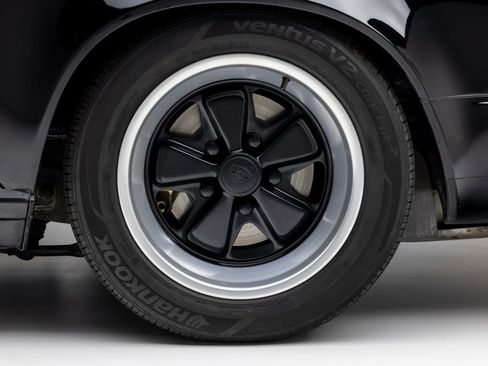 Used 1989 Porsche 911 Carrera RWD image 37