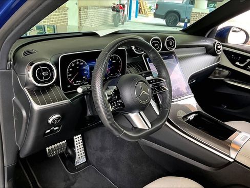 Used 2023 Mercedes-Benz GLC 300 image 18