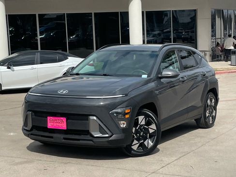 Used 2024 Hyundai Kona SEL image 9