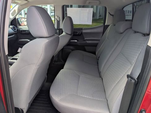 Used 2021 Toyota Tacoma SR5 w/ SR5 Appearance Package (SM) RWD image 19