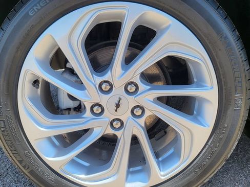 Used 2023 Chevrolet Bolt EUV LT w/ Driver Confidence Package FWD image 14