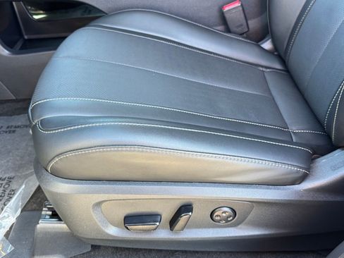 Certified 2026 INFINITI QX60 Luxe w/ Family Package AWD/4WD image 19