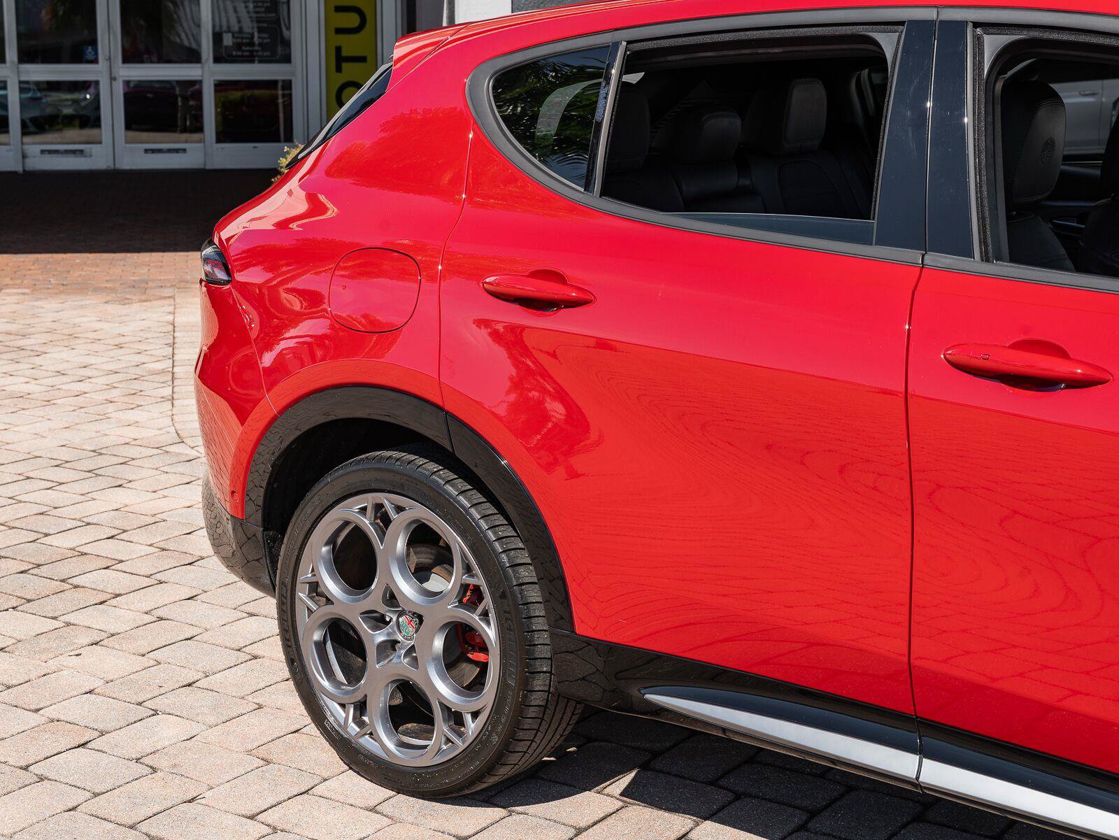 Used 2024 Alfa Romeo Tonale Ti AWD/4WD image 16