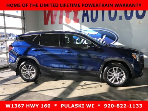 Used 2023 GMC Terrain SLT image 1