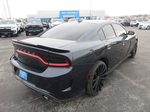 Used 2019 Dodge Charger GT image 5