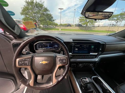 Used 2023 Chevrolet Silverado 1500 High Country w/ Technology Package image 42