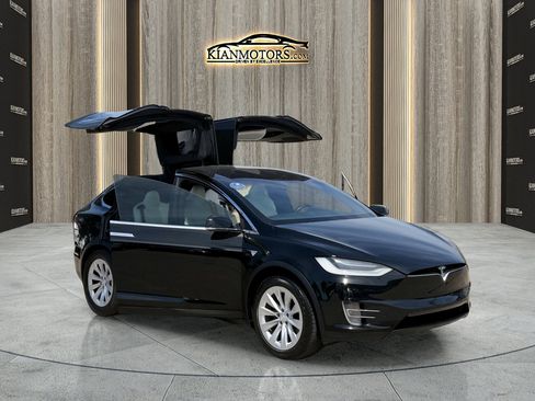 Used 2020 Tesla Model X Long Range AWD/4WD image 15