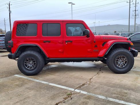 Used 2021 Jeep Wrangler Unlimited Rubicon w/ Xtreme Recon 35" Tire Package image 24