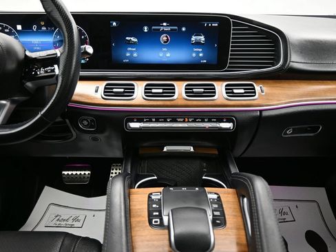 Used 2025 Mercedes-Benz GLS 450 4MATIC image 20