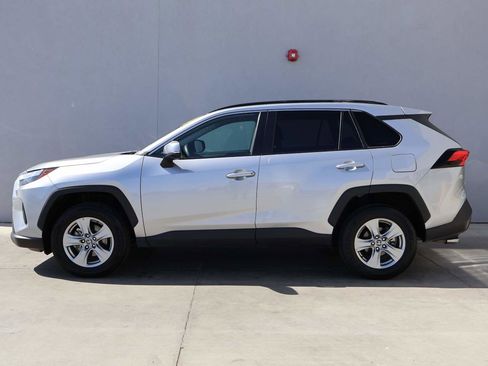 Used 2024 Toyota RAV4 XLE FWD image 2