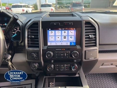 Used 2019 Ford F150 XLT w/ Equipment Group 302A Luxury AWD/4WD image 40