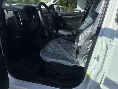New 2025 Ford Ranger XLT w/ FX4 Off-Road Package image 9