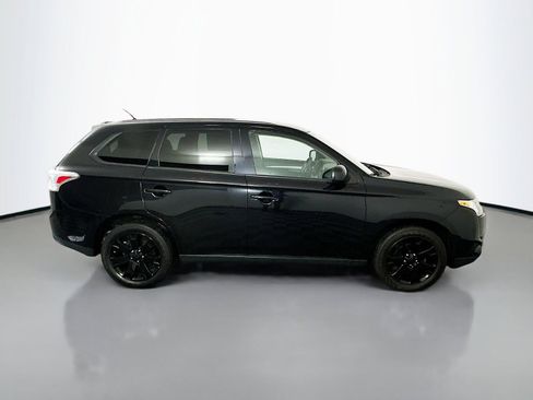 Used 2014 Mitsubishi Outlander ES FWD image 8
