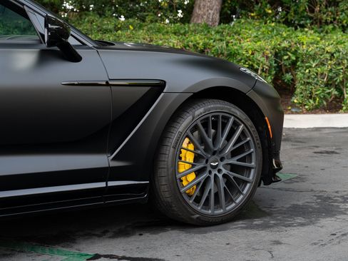 Used 2023 Aston Martin DBX 707 image 8