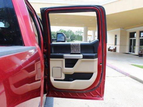 Used 2019 Ford F250 Lariat w/ Lariat Ultimate Package AWD/4WD image 30