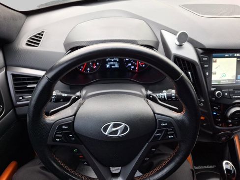 Used 2016 Hyundai Veloster Turbo w/ Option Group 04 image 9