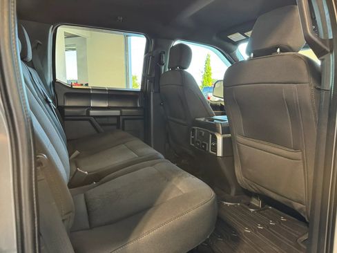 Used 2020 Ford F150 XLT w/ Equipment Group 302A Luxury AWD/4WD image 33