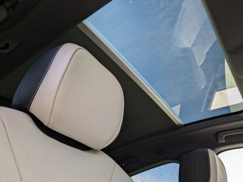 Certified 2025 Porsche Cayenne Coupe image 28