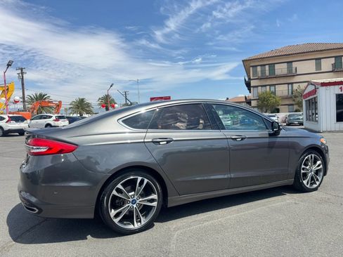 Used 2017 Ford Fusion Titanium FWD image 8