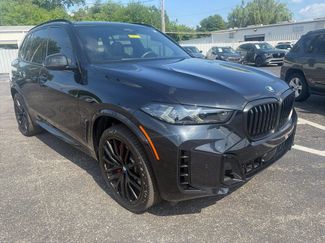 Used 2024 BMW X5 xDrive40i w/ M Sport Package AWD/4WD video 1