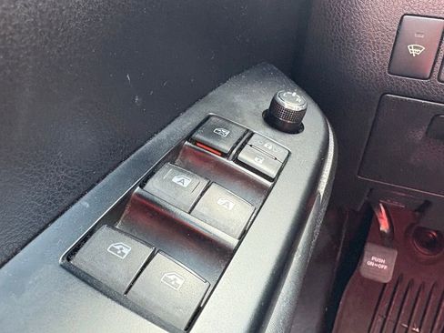 Used 2018 Toyota Highlander Plus image 23