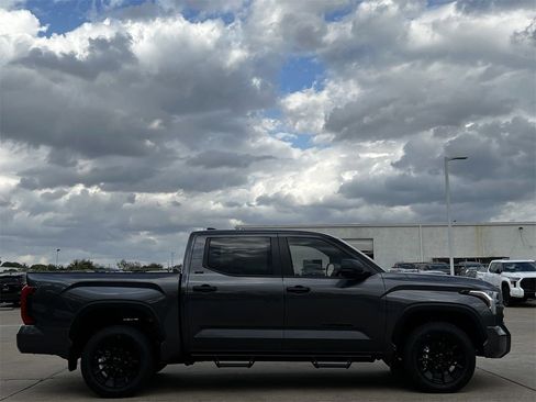 New 2025 Toyota Tundra SR5 image 5