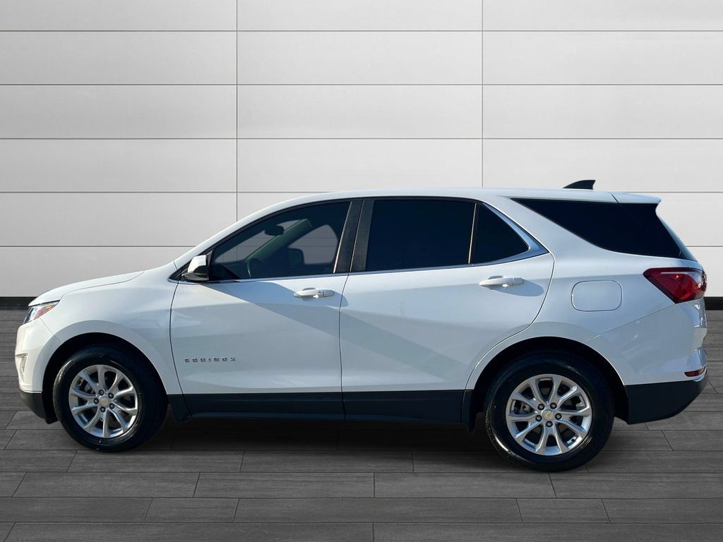 Used 2021 Chevrolet Equinox LT FWD image 2