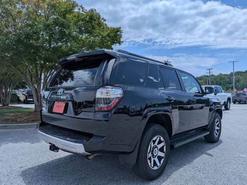 Used 2024 Toyota 4Runner TRD Off-Road Premium AWD/4WD image 8