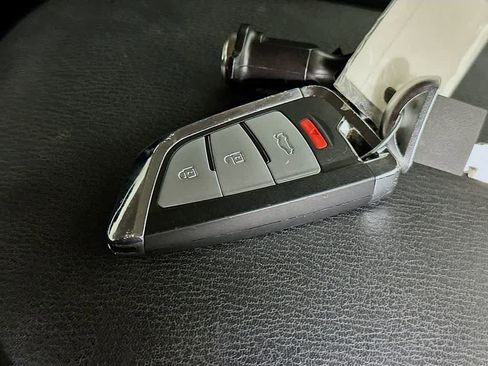 Used 2015 MAZDA MAZDA3 i Sport image 21