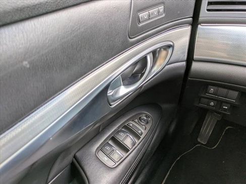 Used 2016 INFINITI Q70 3.7 image 15