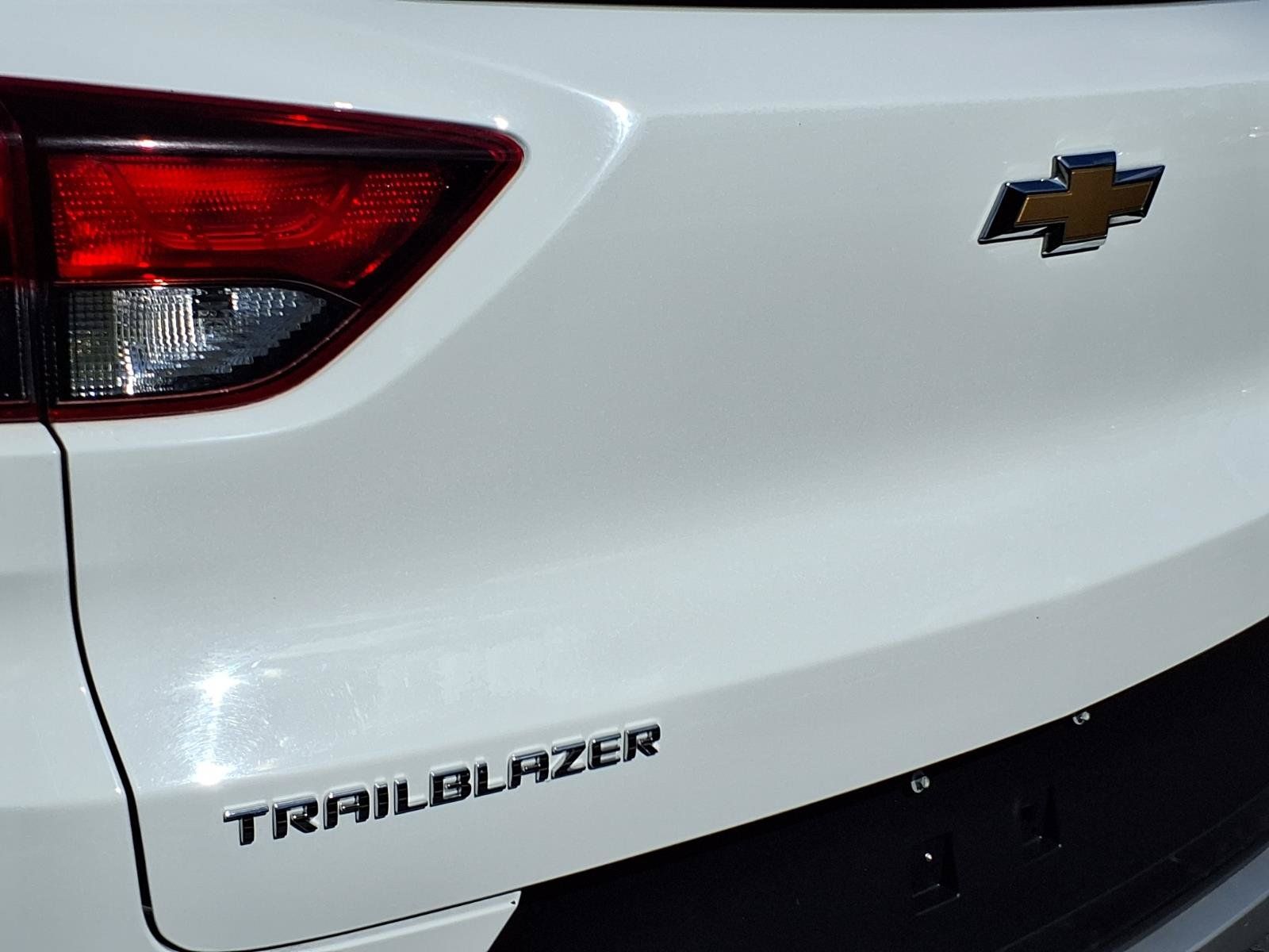 Used 2025 Chevrolet TrailBlazer LT FWD image 22