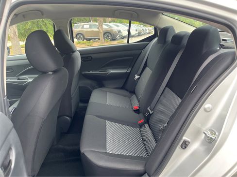 Used 2024 Nissan Versa S w/ Trunk Package image 10